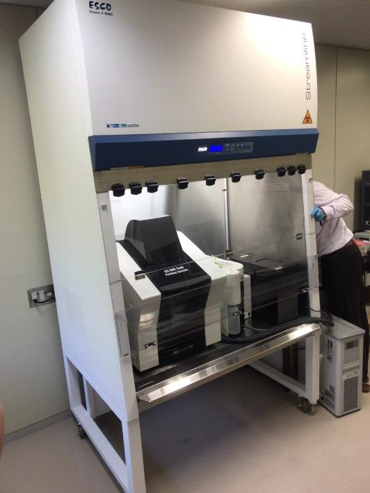 Esco SC2-4A7-C housing the cell sorter unit (AS ONE Cell Picking System) Esco SC2-4A7-C housing the cell sorter unit (AS ONE Cell Picking System)