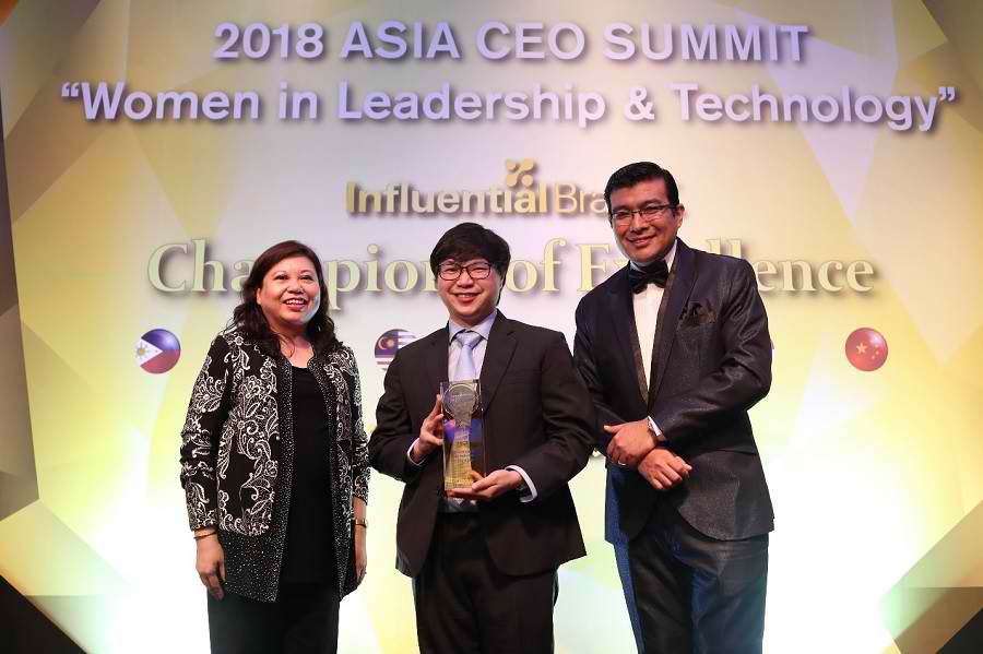 XL Lin, President of Esco Healthcare XL Lin, President of Esco Healthcare