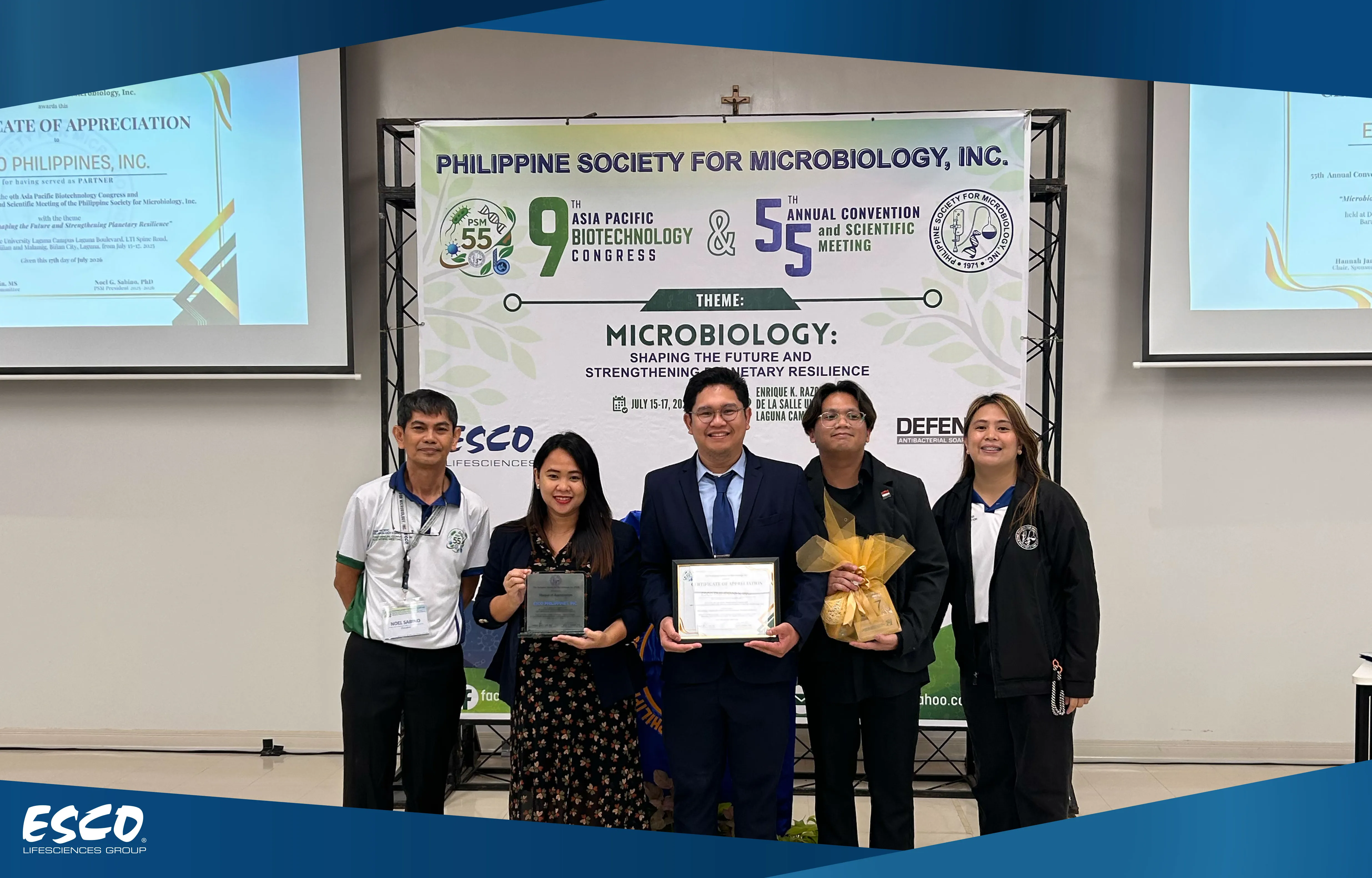 Esco Utama team with the National Accreditation Committee