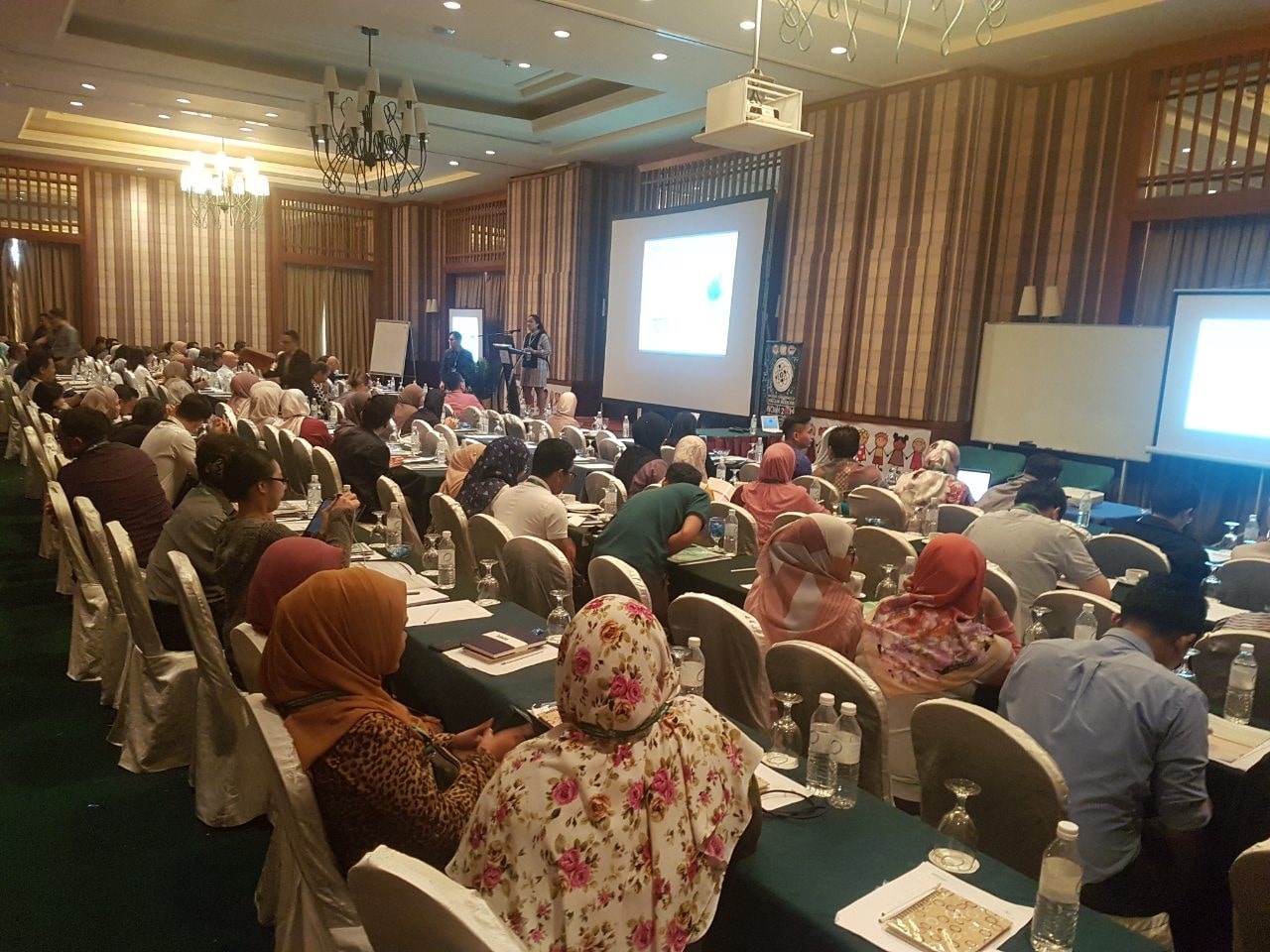 Working Safely with PECs for Handling Radiopharmaceuticals symposium